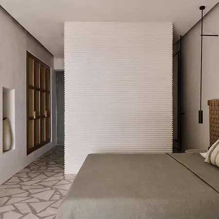 מלון Archipelagos 5*